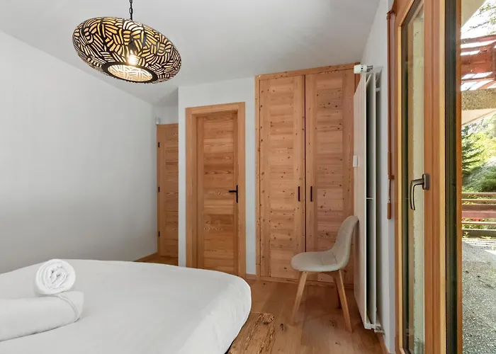 Magnifique Avec Piscine * 克莱恩 蒙塔纳