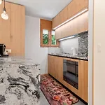 Magnifique Avec Piscine Apartman